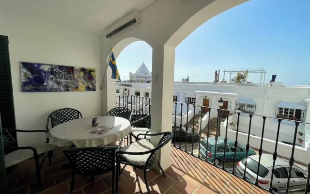 Marbella - House - Sleeps 4 - Pool - Parking