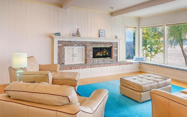 Four Stone Beach House