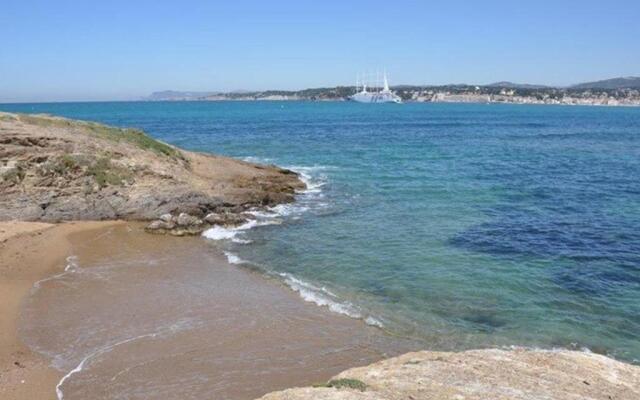 Appartement Six-Fours-les-Plages, 3 pièces, 6 personnes - FR-1-316-95