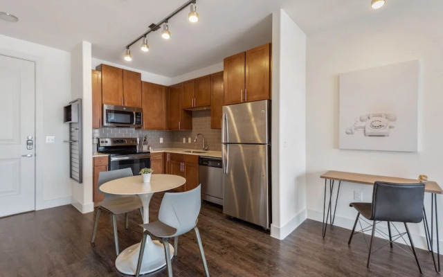 Landing Apartments - Lewisville