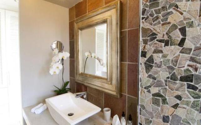 Aquavit Guest House