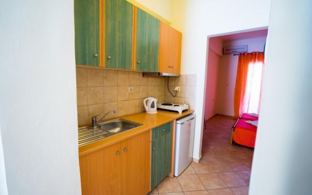 Denise Apartments