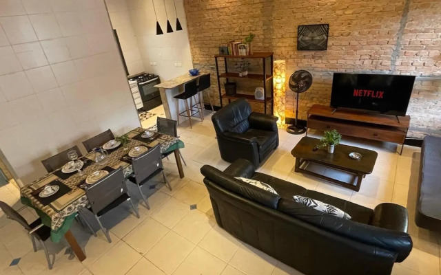 Casa inteira wifi 300MB vila privada 6 hóspedes