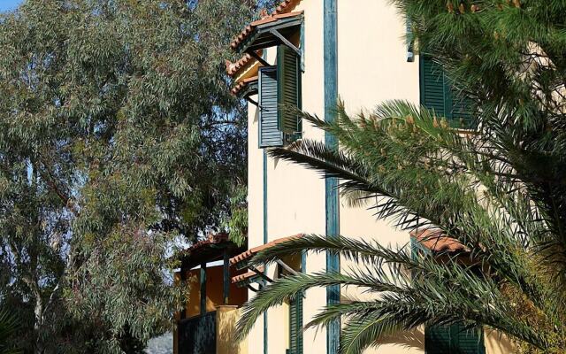 Ledra Samos Hotel