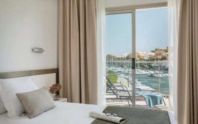 Portodrach Aparthotel & Suites