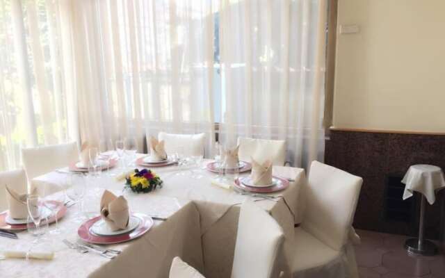 Hotel Giardino Degli Aranci