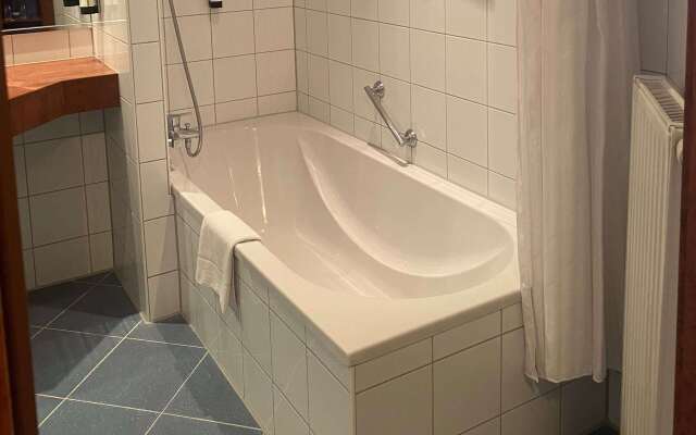 Amedia Frankfurt Russelsheim Trademark Collection by Wyndham