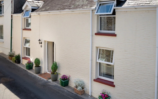 3 Horse Pool Road