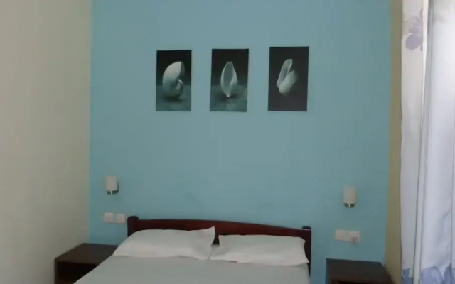 Le Cactus Guesthouse