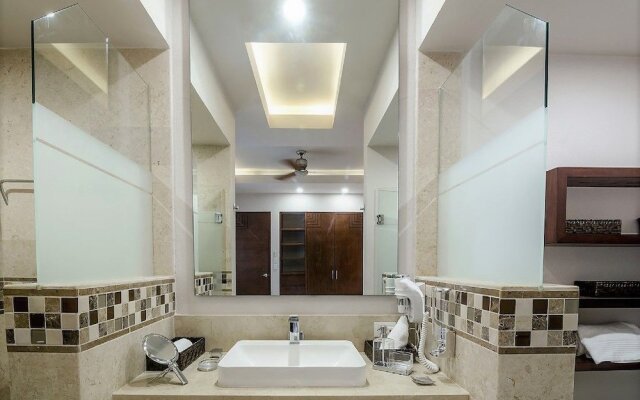 Condo V399-106 by MDR