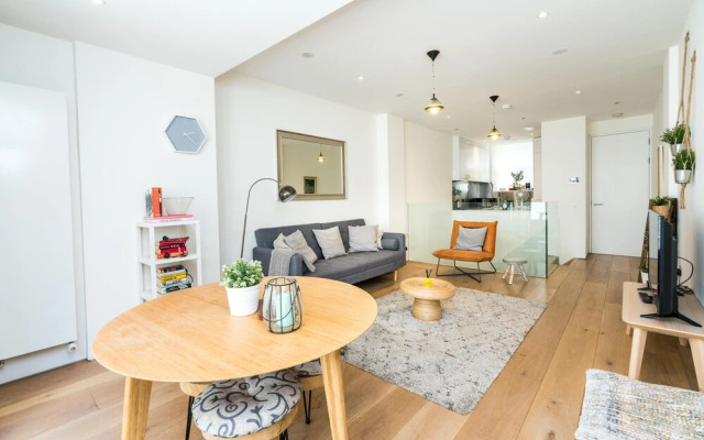 Styled 2bed2bath Duplex + Patio Near Oxford Circus, London