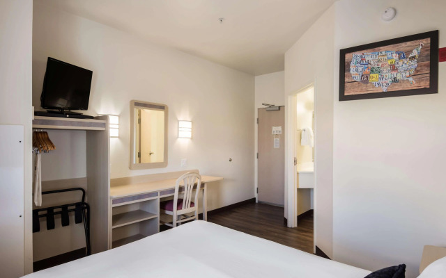 Red Lion Inn and Suites Butte