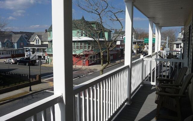 Boards Edge 102 - 4 Br Townhouse