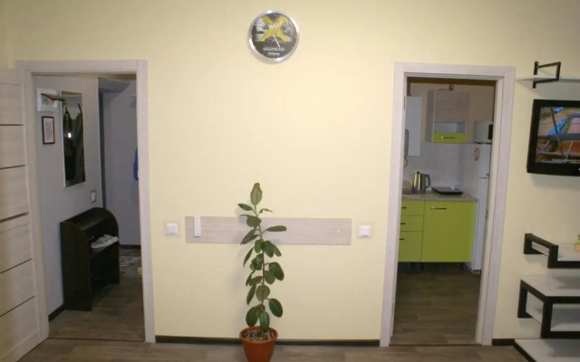 Apartments KVADRO Dnepr, ул Холодноярская, 19, Метеор Апполо Рабочая Титова