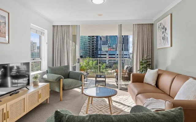 Prime City Residence With Pool, Gym and Parking