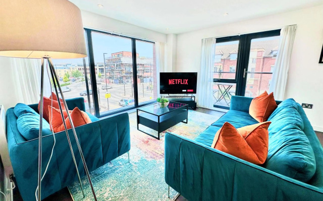 Icona Luxury Apartment - Minster Views & Allocated parking