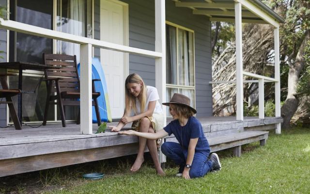Mystery Bay Cottages