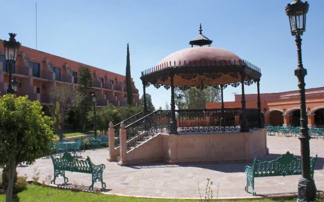 Hotel Casa Grande y Centro de Negocios