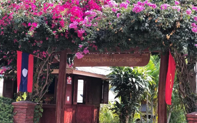Mekong Riverside Lodge