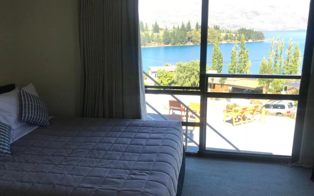 Earnslaw Lodge