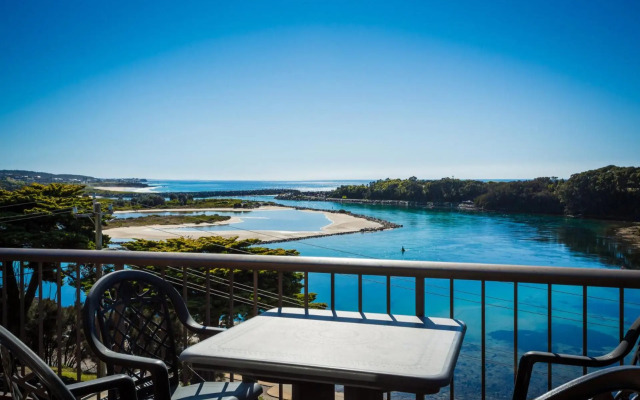 Pacific Pines Unit 6