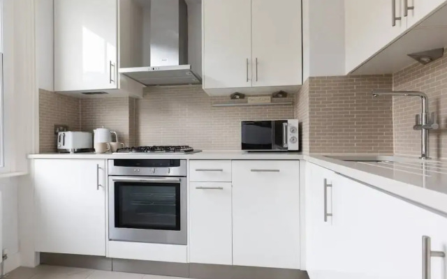 Oakley Street VII by Onefinestay