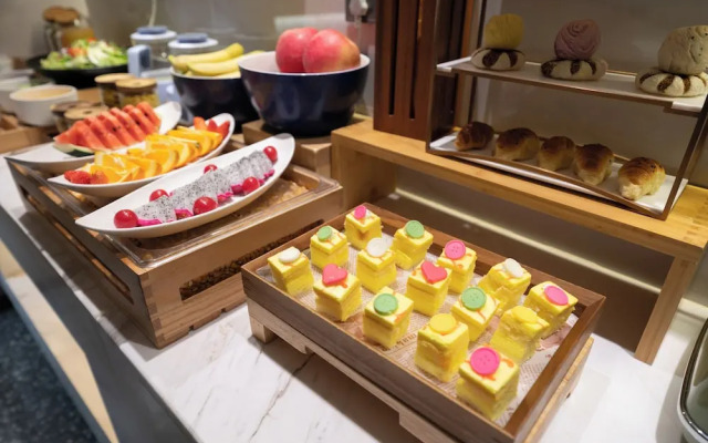 WorldHotel Quancheng Sqr Kuanholi Branch