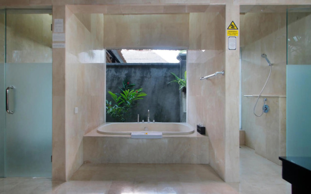 Santi Mandala Villa & Spa