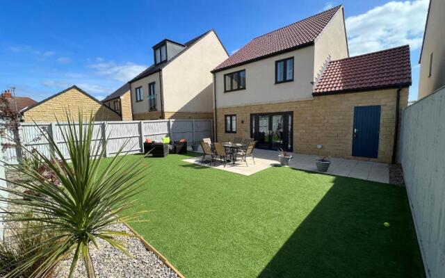 WHITBY-CAPTAINS HOUSE WHITBY - 4 bed Luxury Holiday Home