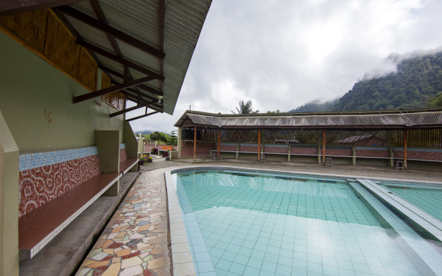 OYO 1543 Sibayak Ncole