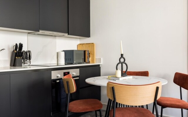 The Battersea Secret - Modish and Bright 1bdr Flat