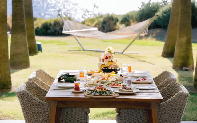 Hiddenbay Teos Hotel Sigacik