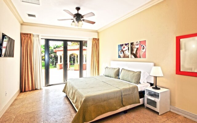 Chateau Paradiso Plantation Mansion villa