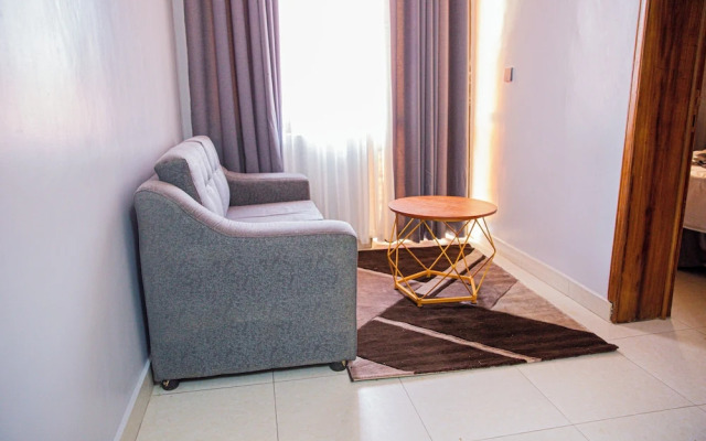 Romalo Hotel & Apartments