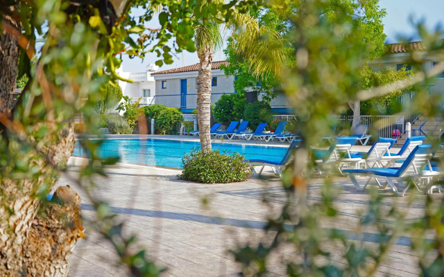 Green Bungalows Hotel Apartments