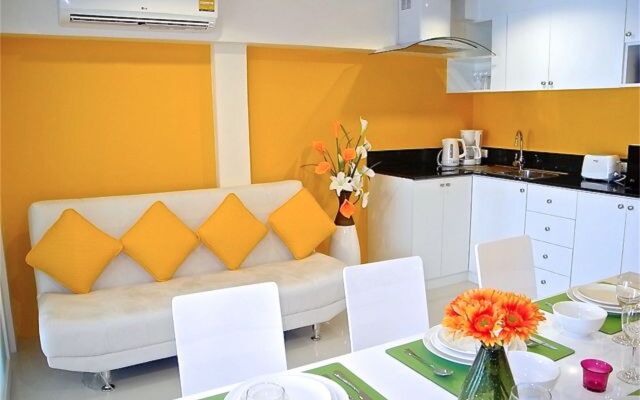 Kata Plaza 1 bedroom Modern Apartment