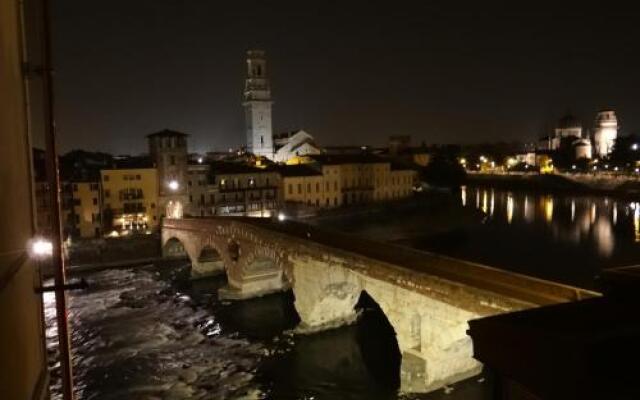 Theater Verona Apartment