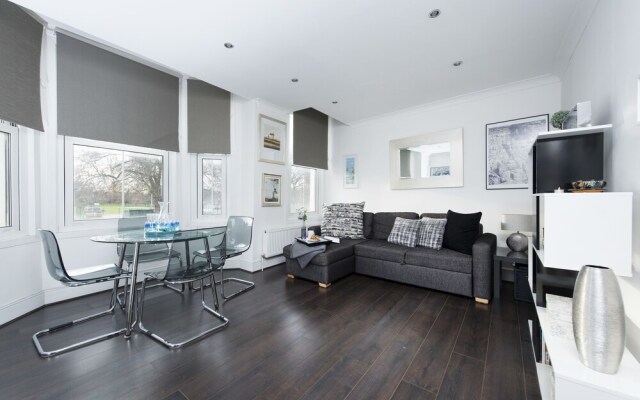 Lovely 1BR Flat Overlooking Southwark Park