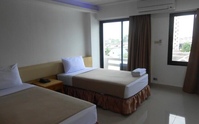 The Tower Praram 9 Hotel