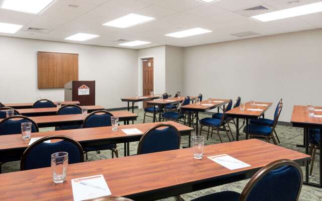 Hawthorn Extended Stay by Wyndham Naples