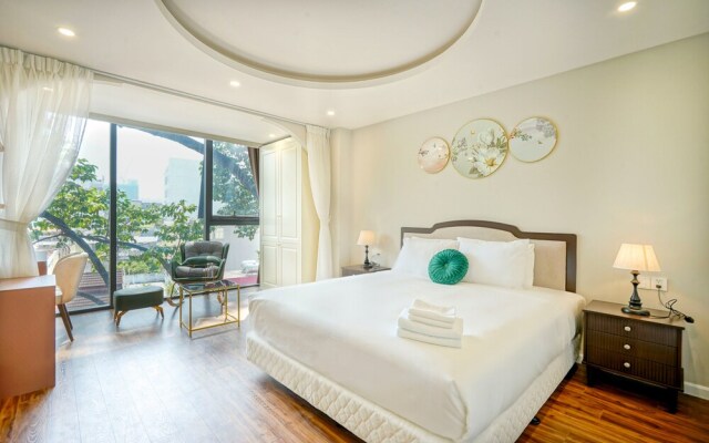 Sazi Hotel - Bui Thi Xuan