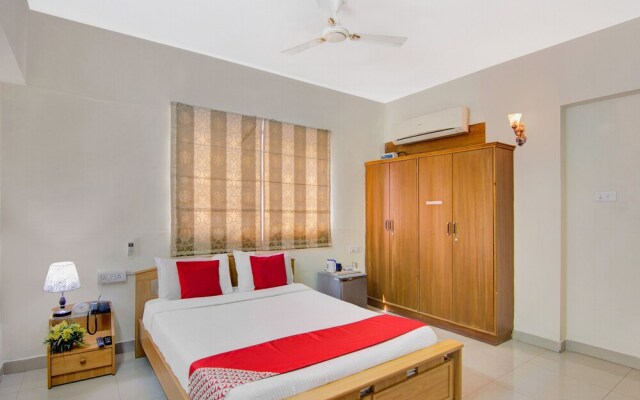 OYO 20008 SilverKey Madhapur