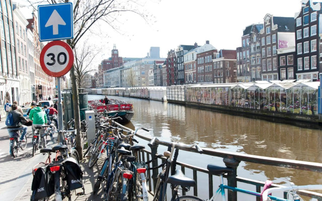 Residence Flower Market