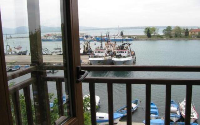 Guest House Fotini 2