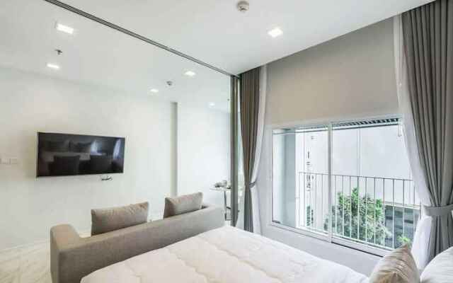 Hyde Sukhumvit 11 By Favstay