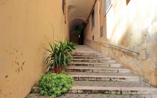 Monti charming apartment - Rome short let Service