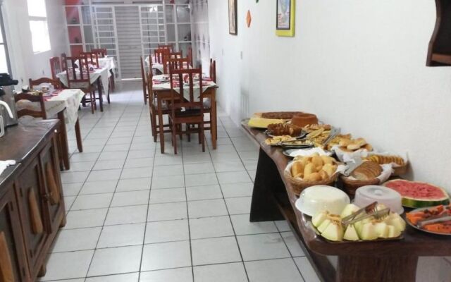 Pousada Rubi Violeta