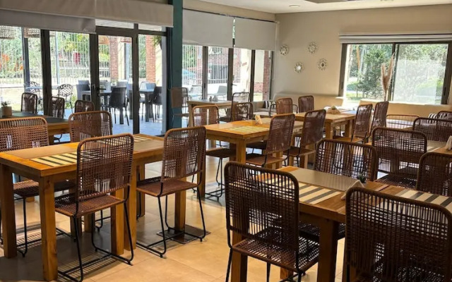 Casa Campus Pilar Suites