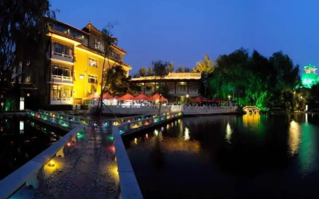 Beijing Sichuan Dragon Garden Hotel