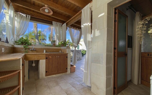 2702 Villa Nicrys by Perle di Puglia